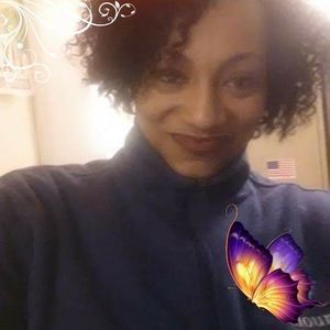 Meet your Posher, Yolanda